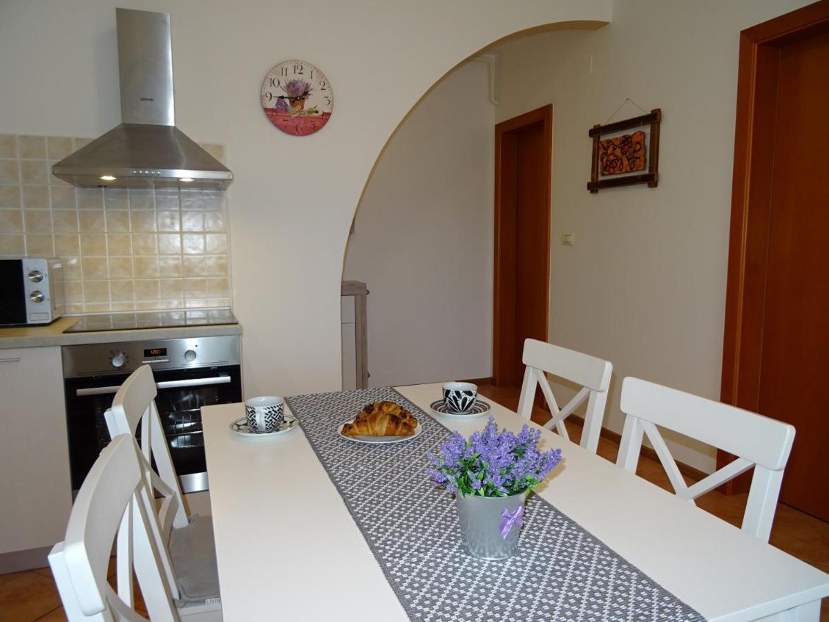 Apartment Erika Premantura Esterno foto